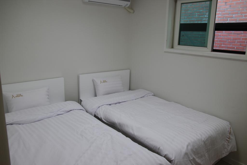 Starhostel Dongdaemun Suite Seul Quarto foto